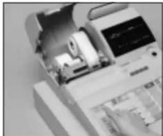 CASIO CE7000 - Pour remplaçer le rouleau de la bande de contrôle - 4
