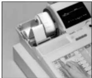 CASIO CET300 - Pour remplaçer le rouleau de la bande de contrôle - 4