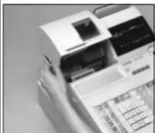 CASIO CET300 - Mise en place du rouleau de bande de contrôle - 6