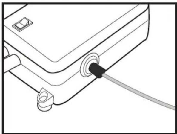 BEKO GNE 60520 DX - Wasserleitung mit dem Wasserbehälter verbinden (bei bestimmen Modellen) - 3