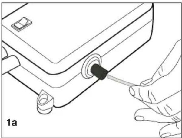 BEKO GNE 134620 E - Raccordement du tuyau de vidange à la carafe (Dans certains modèles) - 1