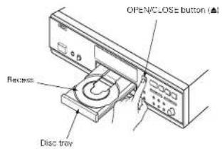 DENON CDR1000 - Inserting Dlscs - 1