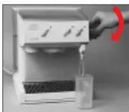 Solis Crema SL 70 - Making steam - 4