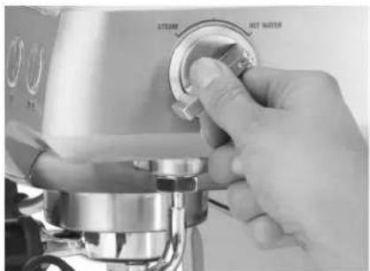 Solis Espresso Master 113 - Verwendung der Heisswasserfunktion - 1