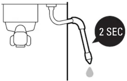 Lelit Victoria PL91T - Frothing the milk - 1
