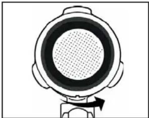 SILVERCREST SEMM 1470 A1 - Inserting the espresso sieves in the sieve holder - 2