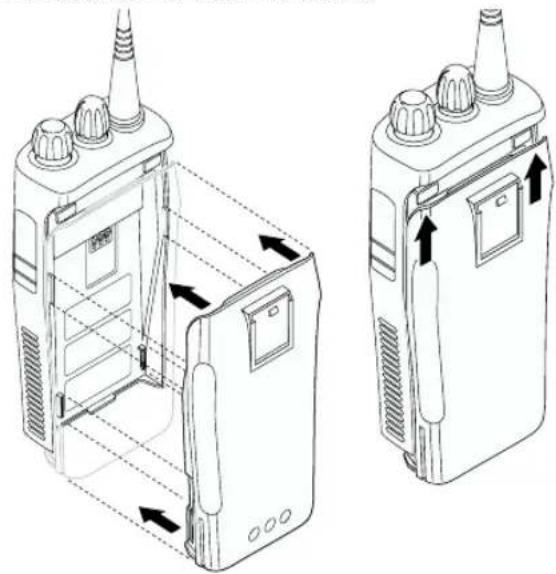 MOTOROLA CP040 - Instalowanie akumulatora - 1