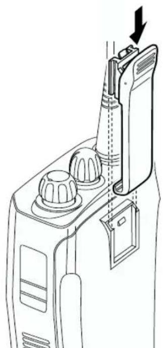 MOTOROLA CP040 - Colocação do Clip de Cinto - 1