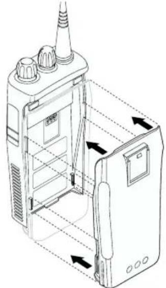 MOTOROLA CP040 - Akun kiinnittäminen - 1