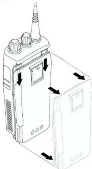 MOTOROLA CP040 - Udtagning af batteriet - 2
