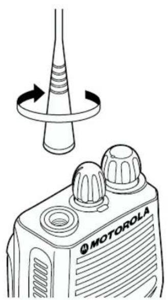 MOTOROLA CP040 - Remocao da Antena - 1