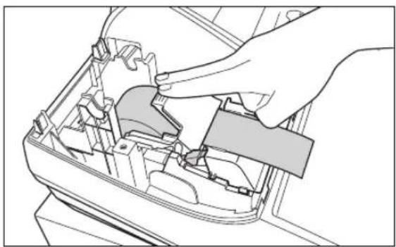 SHARP XEA113 - Précaution: Un coupoir pour le papier est installé sur le capot de l'imprimante. Faites attention lors de l'enlèvement et de l'installation du capot. - 4