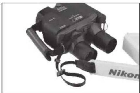 NIKON StabilEyes 14x40 - ネックストラフの取り付け方 - 3