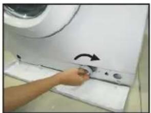 PROLINE FP 812 E - Cleaning the drain pump - 3