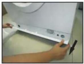 PROLINE FP 812 E - De afvoerpomp reinigen - 1