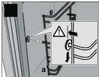 CONSTRUCTA CH210253 - Risque de brûlure du aux pieces chaudes de le compartment de cuisson! - 4