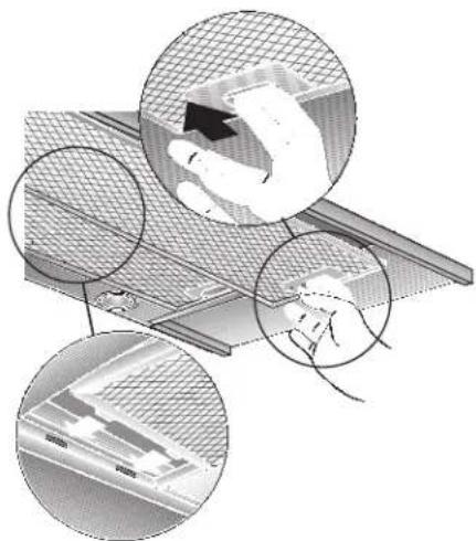 CONSTRUCTA CD96350 - Metalen vetfilters verwijderen en aanbrengen: - 1