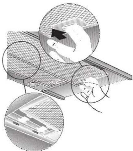 CONSTRUCTA CD99350 - Aus- und Einbauen der Metall-Fettfilter: - 1