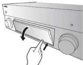 YAMAHA RXA2070 - Abrir y cerrar la puerta del panel delantero - 1