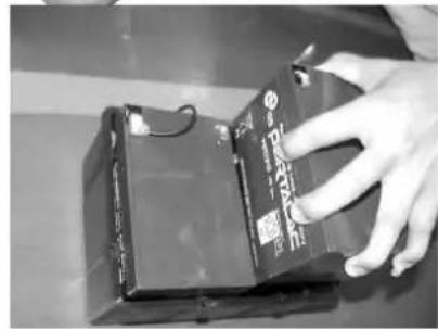 Vermeiren Venus 4 Sport - ■ Remplacement des batteries - 1