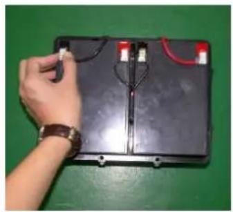 Vermeiren Venus 3 - De batterijenvervangen - 2