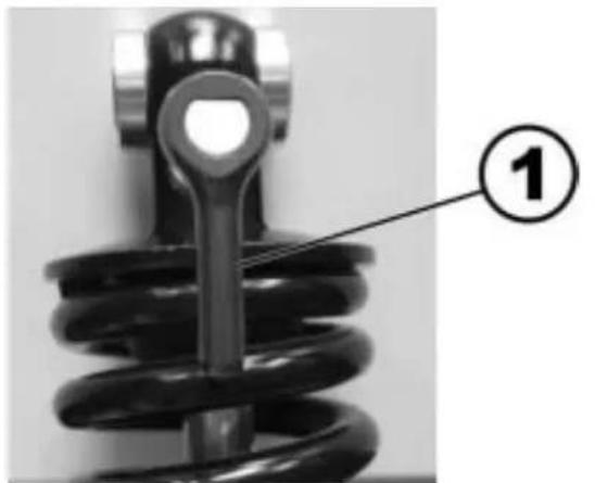 Invacare Comet HD - Effectuer un réglage plus dur de la suspension - 1