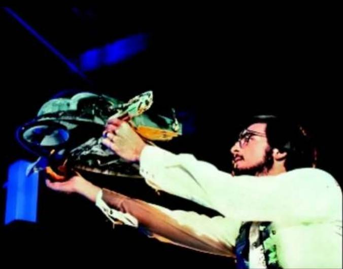 LEGO Slave I - Meet the Model Designer - 10