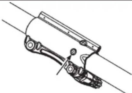 MCCULLOCH B428 PS - INSTALLING THE ATTACHMENT - 3
