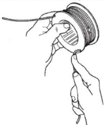 MCCULLOCH B428 PS - REPLACING THE TRIMMER LINE - 4