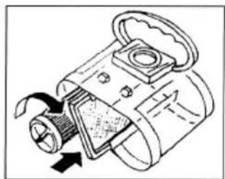 QUIGG Topo 1600 - Pulire il filtr del contentatore della polvere - 3