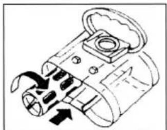 QUIGG Topo 1600 - Rengjoring av filteret pa stovbeholderen - 2