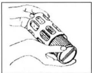QUIGG Topo 1600 - Filter des Staubbehalters reinigen - 1