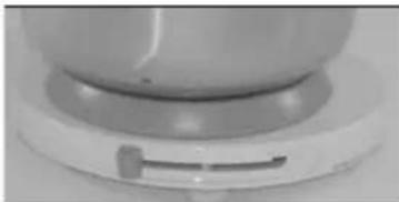 QUIGG GTHMB01 - Mixer op de sokkel zetten - 5