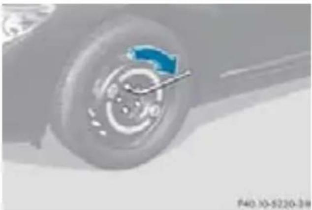 Mercedes-Benz CLClass (2007) - 応急用スアタイヤの取り付款 - 2