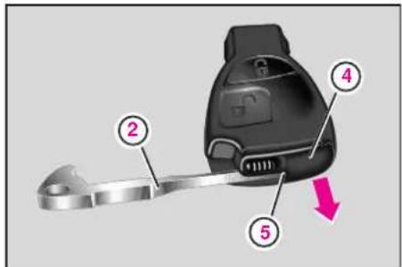 Mercedes-Benz AClass (2008) - 電池の交換手順 - 1