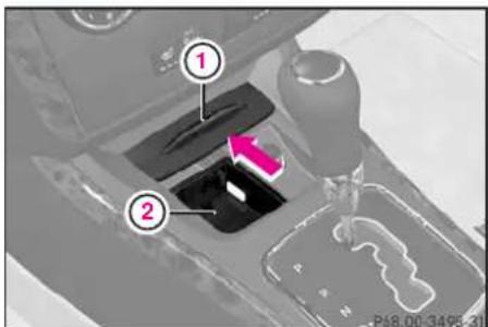 Mercedes-Benz AClass (2008) - 灰皿 - 1