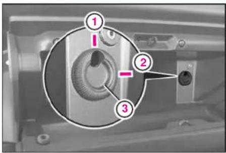 Mercedes-Benz AClass (2008) - 快適·室内裝備 - 1
