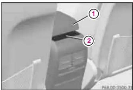 Mercedes-Benz AClass (2005) - F□ntAUMLeSbT後部的小物入 - 1