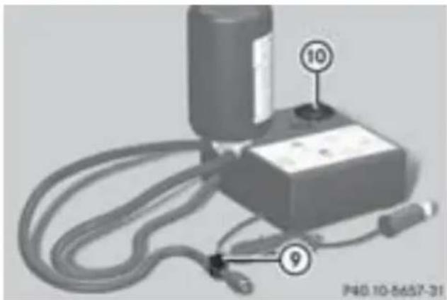 Mercedes-Benz MClass (2009) - 空気圧が 1.8 バールに達してる 場合： - 1