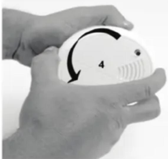 KONIG SECSA100 - Prostor pro baterie - 1