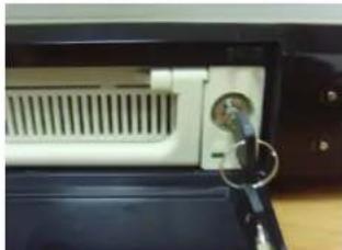 KONIG SECDVR416 - Instalación del disco duro en el compartmento de HDD (Disco duro extraible) - 2
