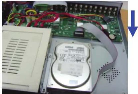 KONIG SECDVR416 - Installation of the hard disk inside the hard disk recorder: - 5