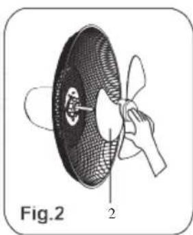 DOMO DO8138 - FASTENING THE GRILL AND THE FAN BLADES - 2