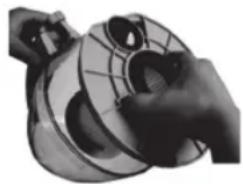 CLATRONIC BS 1273 - Vyprázdnění nádoby na prach - 1