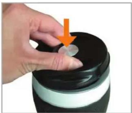 Lattemento LM165P - Préparation de la mousse de lait - 1