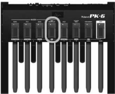 ROLAND PK6 - Pise el conmutador de pedal [SHIFT] para activar el modo "Shift" (funiones secundarias de conmutadores de pedal). - 2