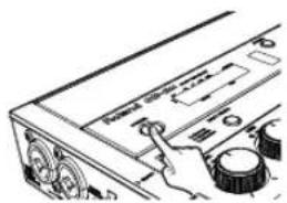 ROLAND SD2U - Maintenez le commutateur [POWER] enfoncé. - 1
