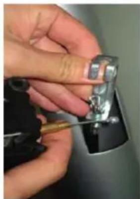 Klarfit Mobi FX 250 - Cóme SACAR el cable alargador del soporte delantero: - 4