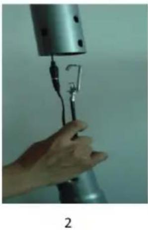 Klarfit Mobi FX 250 - Come estrarre il cavo di prolunga dal supporto anteriore: - 2