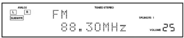 JVC RX7032 - Druk herhaaldelijk op de toets FM/AM TUNING ▲ of ▼ totdat de gewenste frequentie is bereikt. - 1